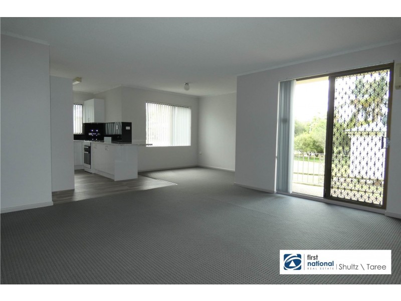 1/112 Albert Street, Taree NSW 2430