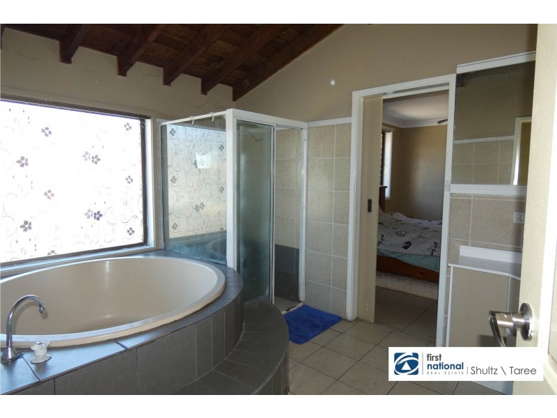 16 Woodcliff Parade, Taree NSW 2430