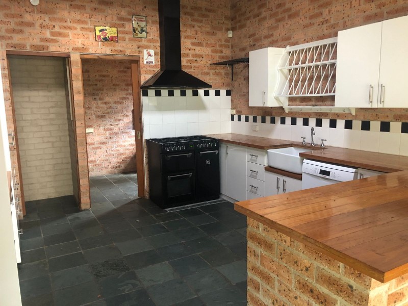 10 Allumba Close, Taree NSW 2430