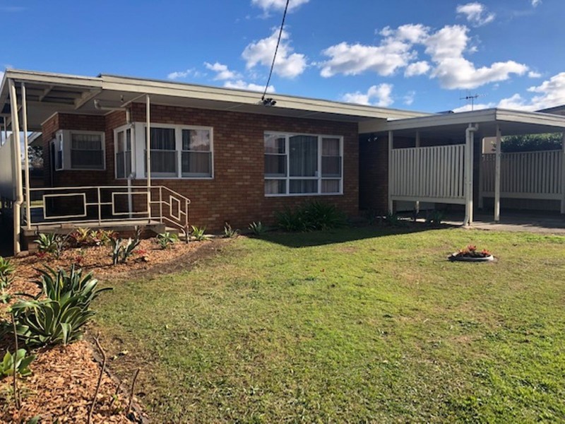112 Commerce Street, Taree NSW 2430