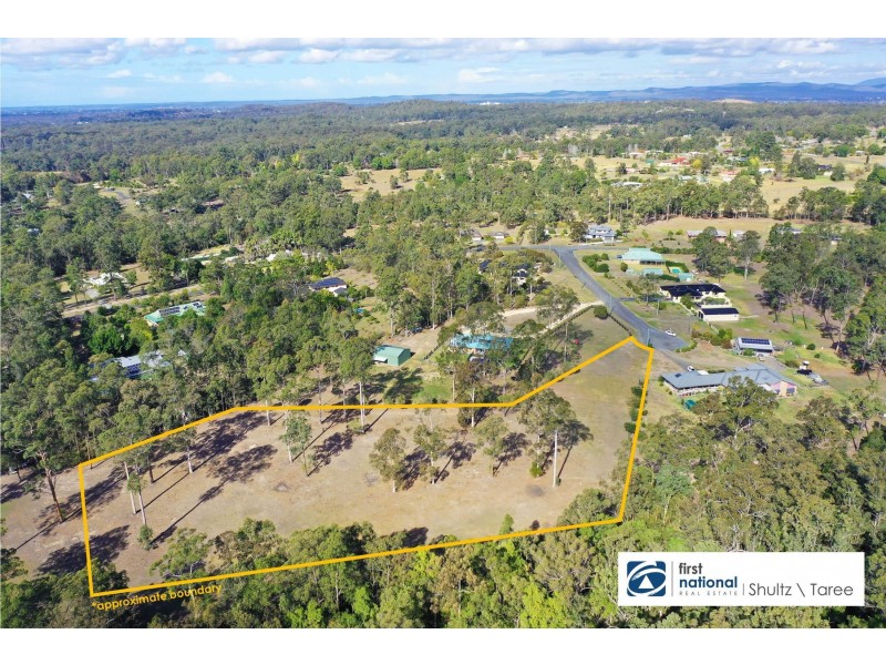 5 Clare Place, Taree NSW 2430