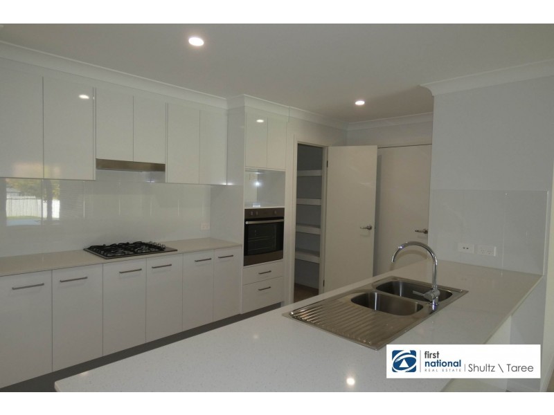15 Pyrus Drive, Taree NSW 2430