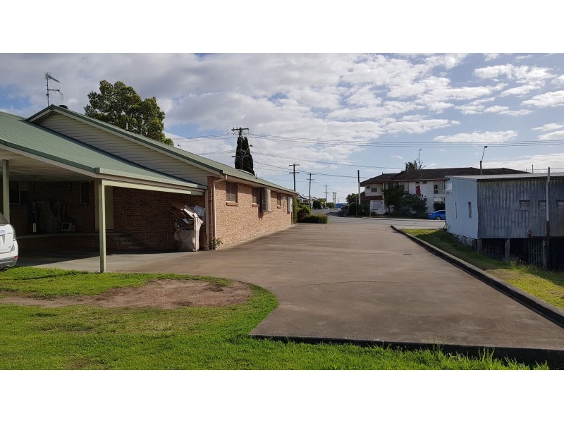 16 Commerce Street, Taree NSW 2430