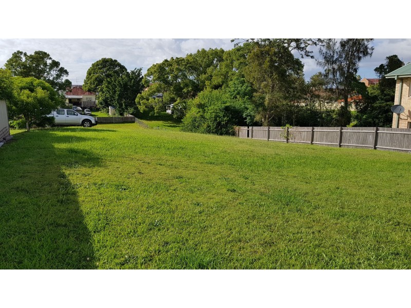 16 Commerce Street, Taree NSW 2430