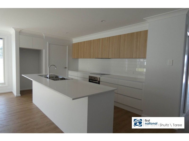 27 Melaleuca Place, Taree NSW 2430