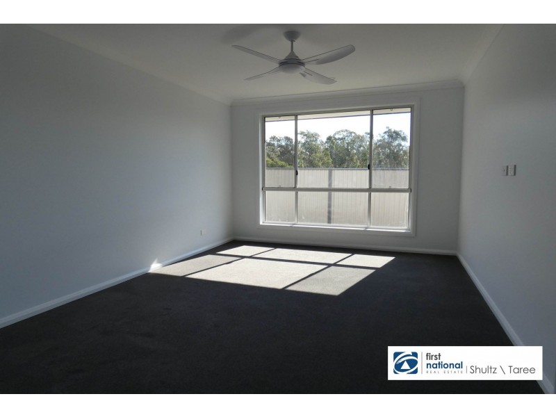 27 Melaleuca Place, Taree NSW 2430