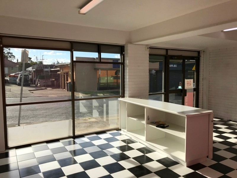 2/2 Albert Lane, Taree NSW 2430