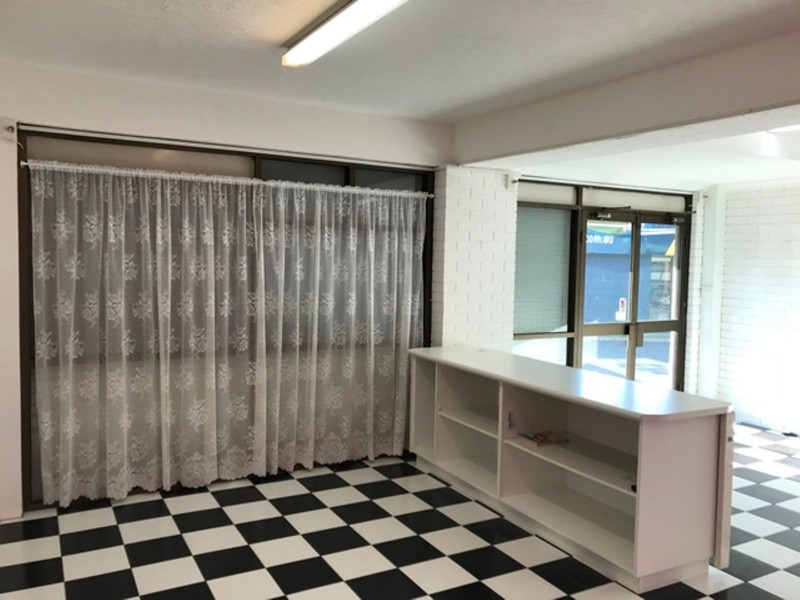 2/2 Albert Lane, Taree NSW 2430