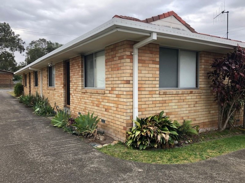 2/7 Davis Street, Taree NSW 2430