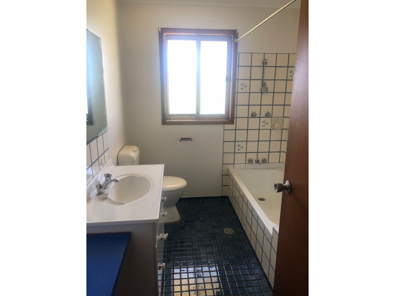 2/7 Davis Street, Taree NSW 2430