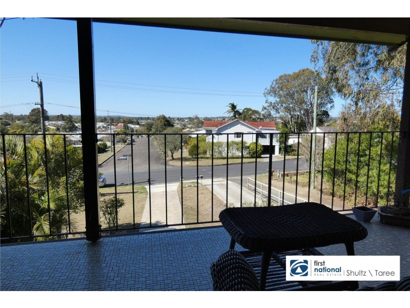 16 Coulston Street, Taree NSW 2430