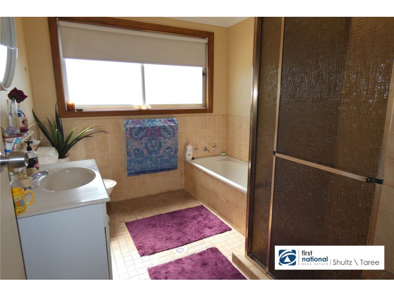 8 Manchester Street, Tinonee NSW 2430