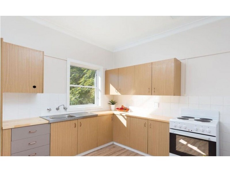 24 Robertson Street, Taree NSW 2430