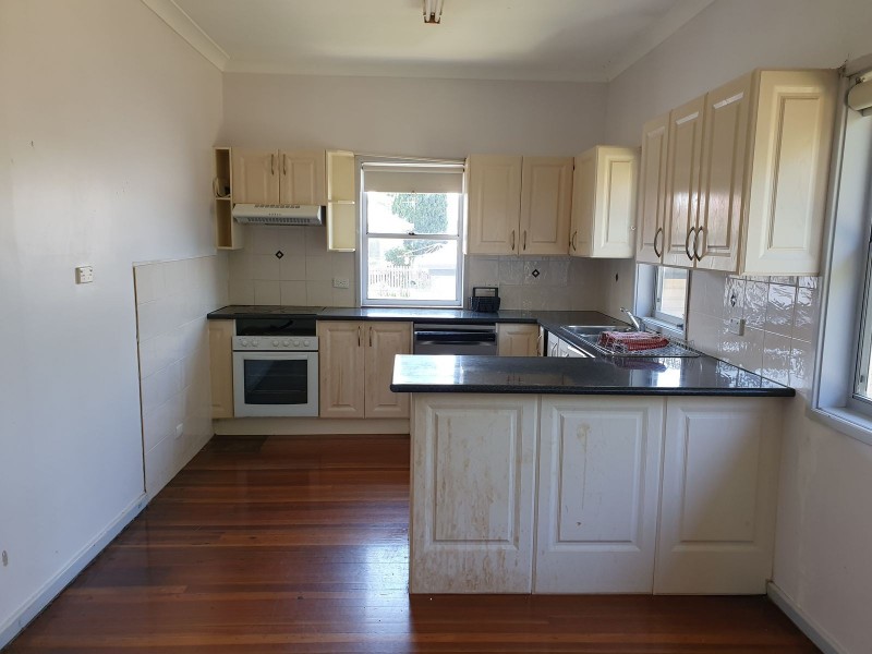 6 Gill Avenue, Taree NSW 2430
