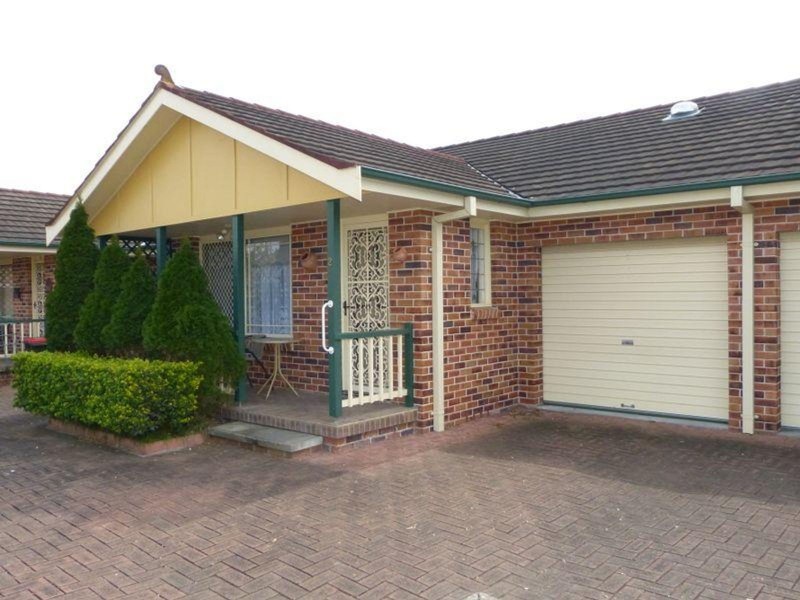 2/4 Winton Avenue, Taree NSW 2430