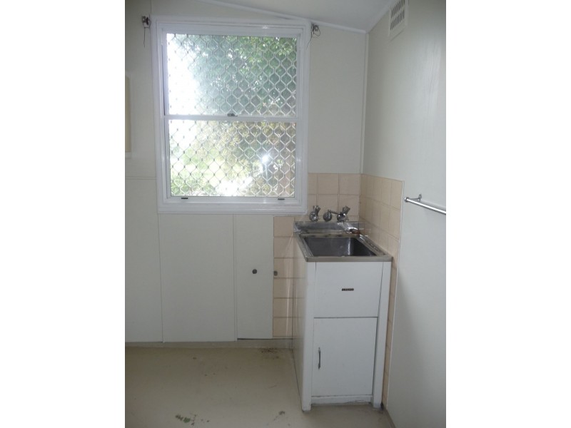 84 River Street, Taree NSW 2430