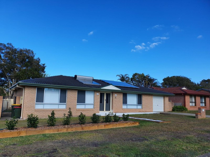 24 Joel Drive, Old Bar NSW 2430