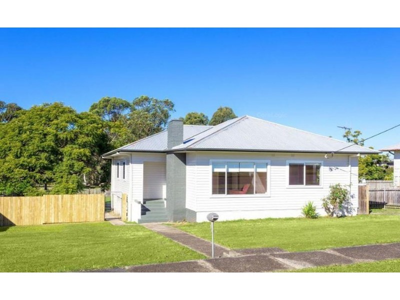 24 Robertson Street, Taree NSW 2430