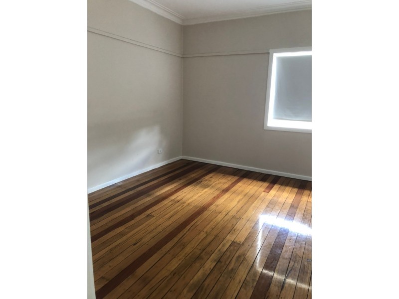 24 Robertson Street, Taree NSW 2430