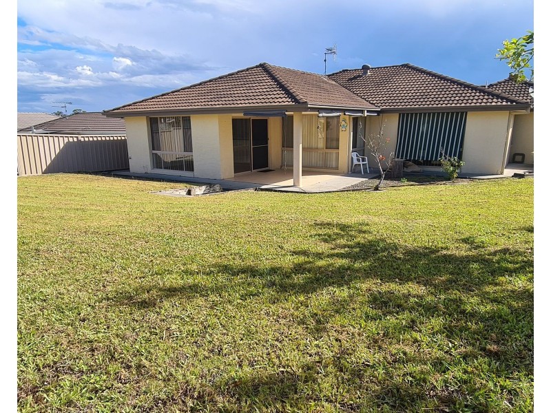 6 Pyrus Drive, Taree NSW 2430