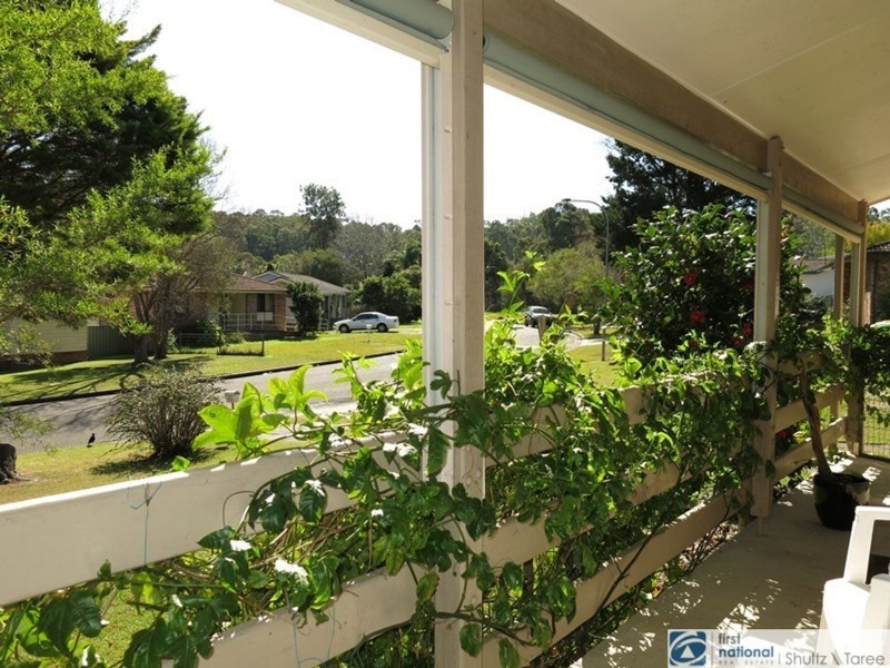 13 Cook Place, Taree NSW 2430