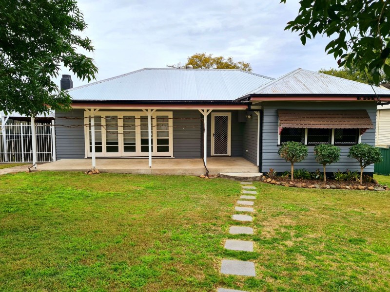 22 Edinburgh Drive, Taree NSW 2430