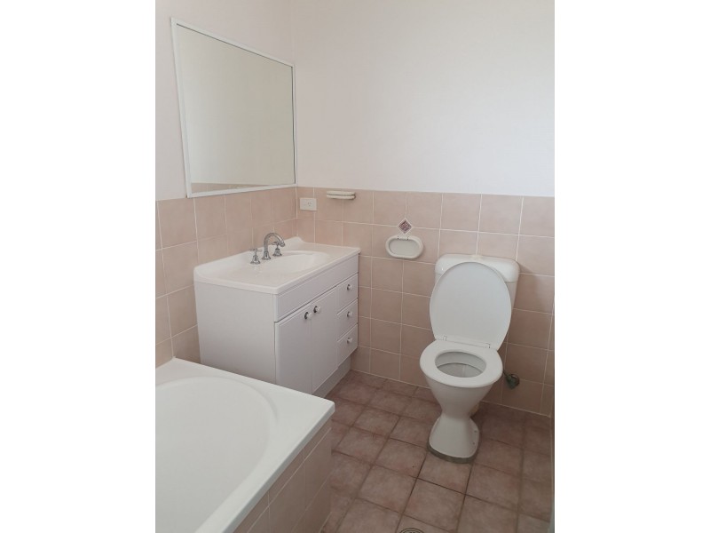 16 Killawarra Drive, Taree NSW 2430