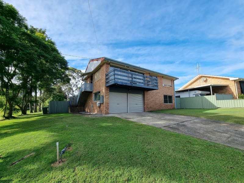 37 Bayview Crescent, Taree NSW 2430