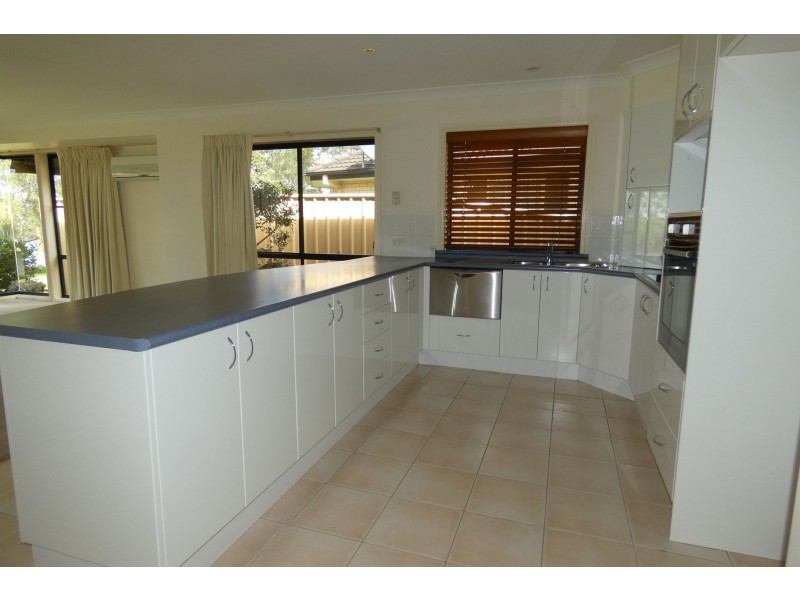 1/5 Gregory Close, Taree NSW 2430