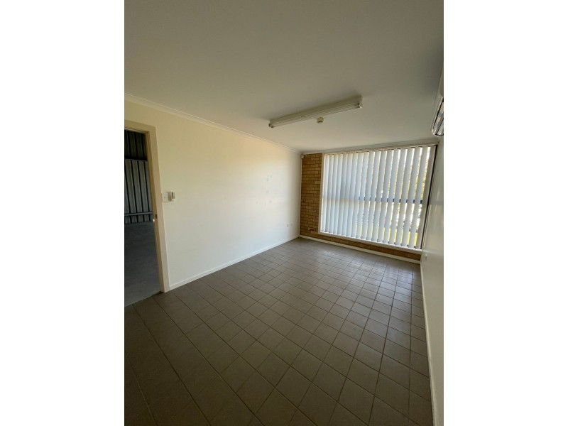 10 Flametree Close, Taree NSW 2430