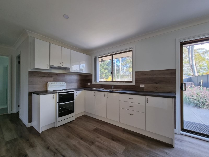 8  East Lansdowne Road, Lansdowne NSW 2430