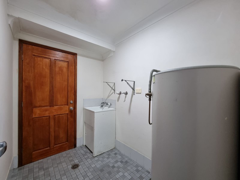 8  East Lansdowne Road, Lansdowne NSW 2430