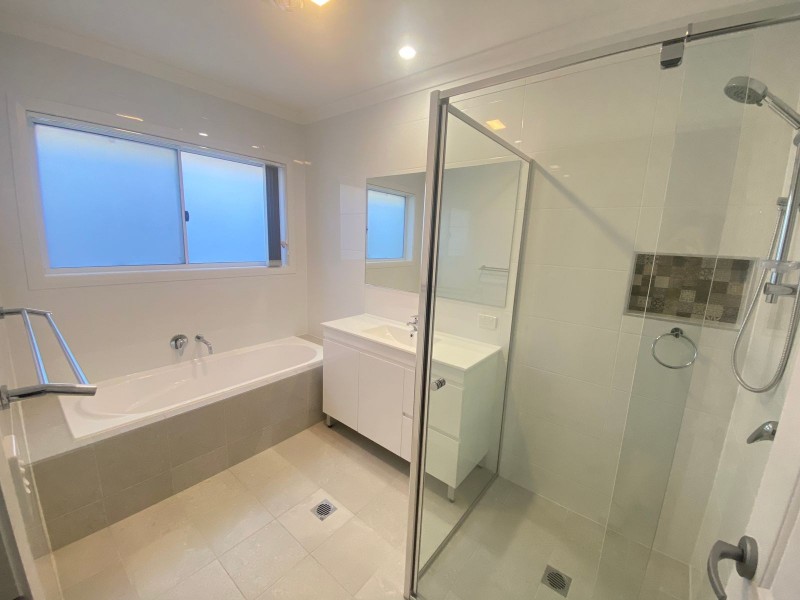 97b Talawong Drive, Taree NSW 2430
