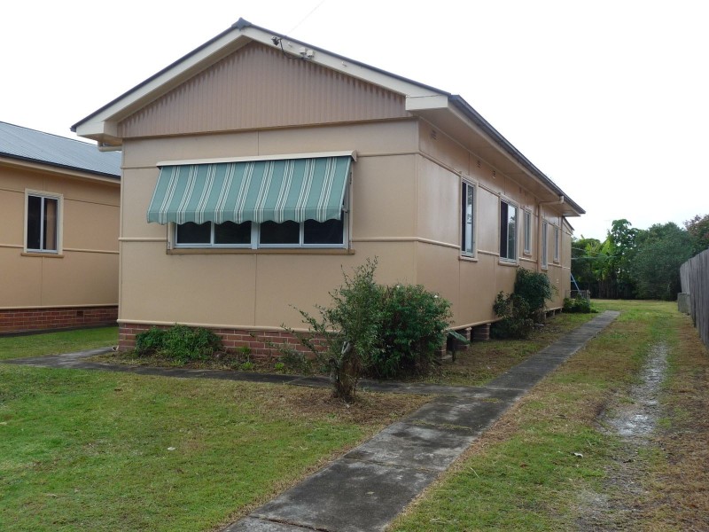 1/27 Railway Parade, Taree NSW 2430