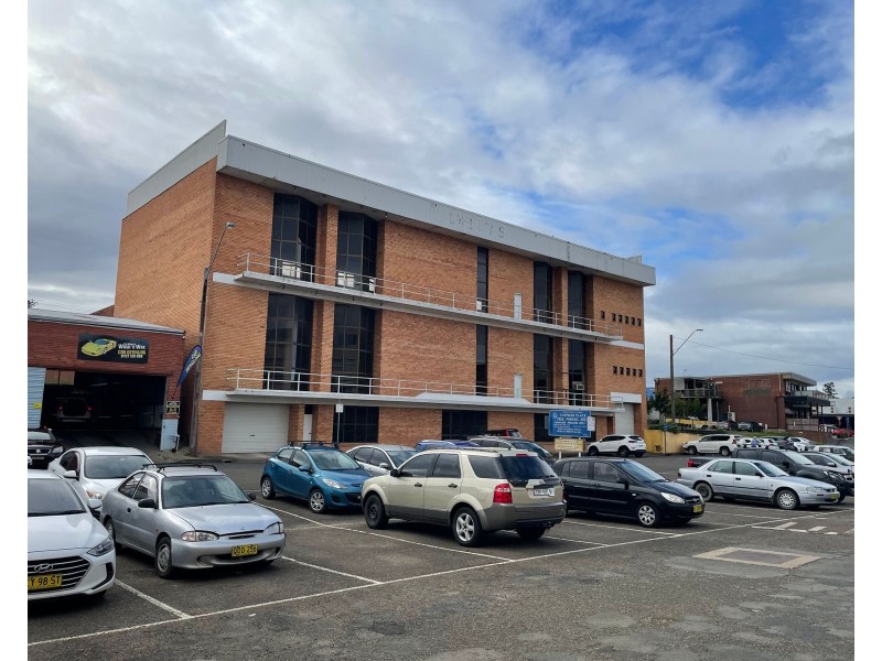 10-12 Albert Lane, Taree NSW 2430