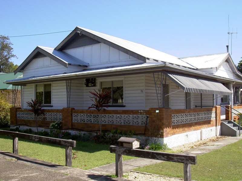 33 Wynter Street, Taree NSW 2430