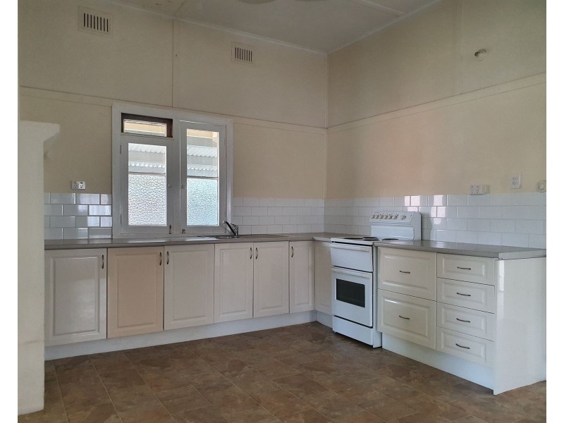 68 High Street, Taree NSW 2430