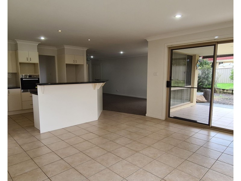 6 Pyrus Drive, Taree NSW 2430