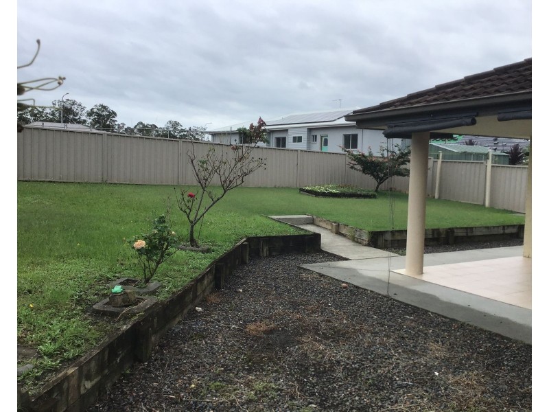 6 Pyrus Drive, Taree NSW 2430