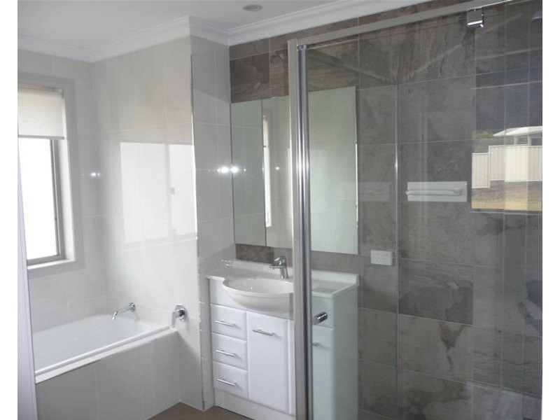 17 Duranbar Place, Taree NSW 2430