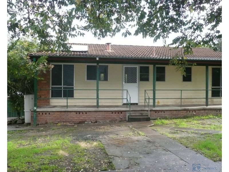 8 Hughes Street, Taree NSW 2430