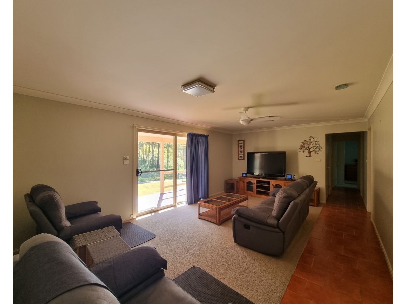 9 Webster Close, Tinonee NSW 2430