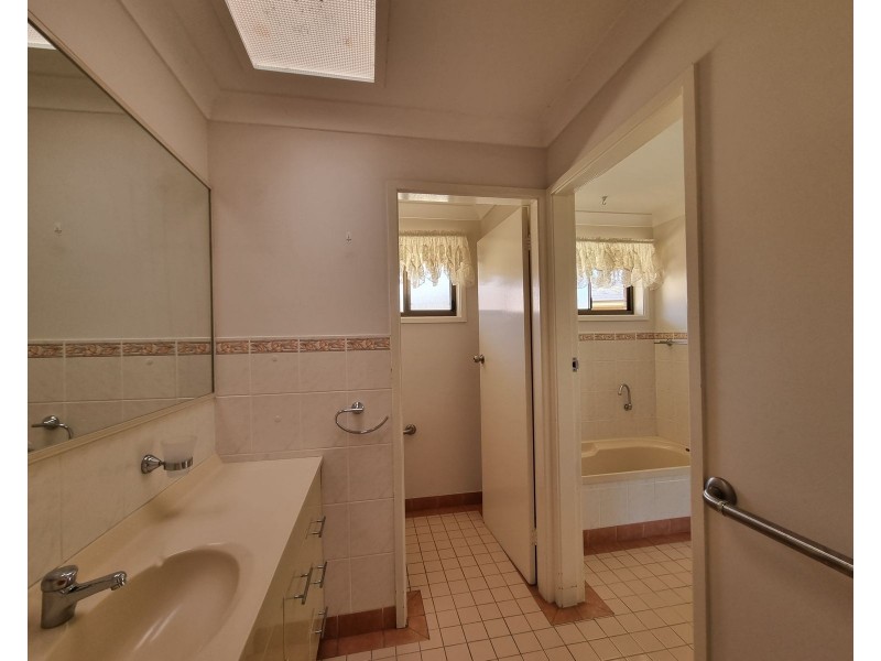 34 Petken Drive, Taree NSW 2430
