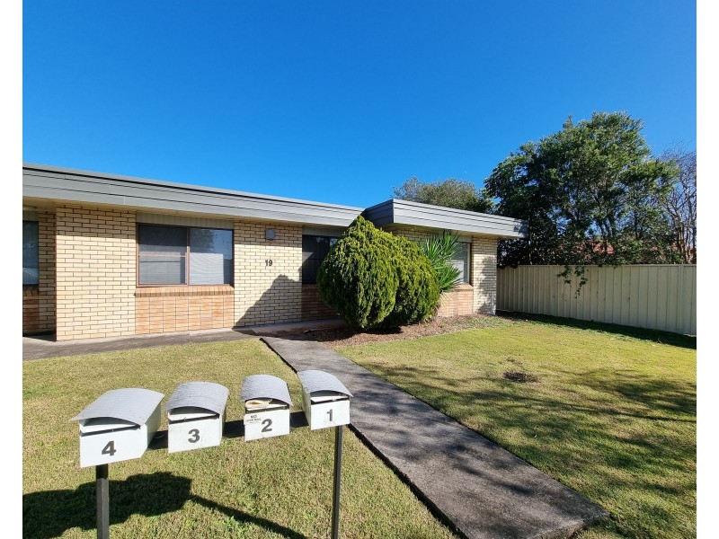 2/19 Frances Street, Taree NSW 2430