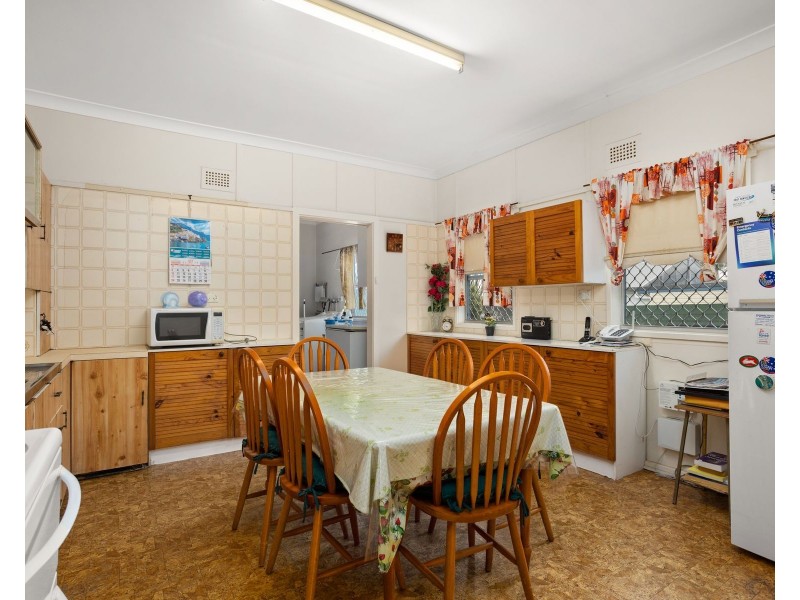 9 Stewart Street, Taree NSW 2430