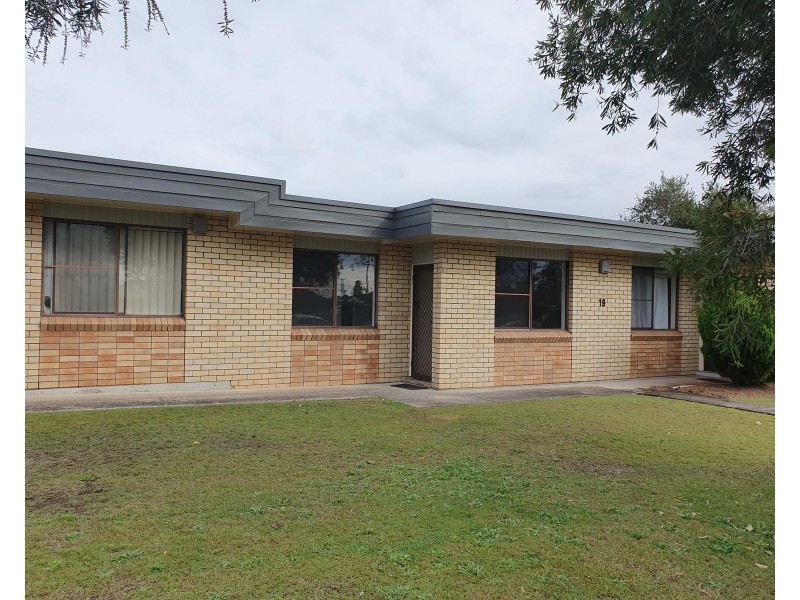 2/19 Frances Street, Taree NSW 2430