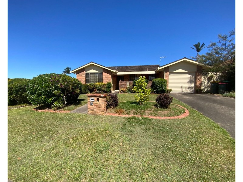 1/1 Carrabeen Drive, Old Bar NSW 2430