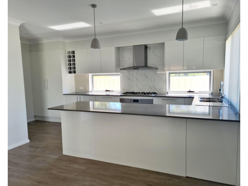 95a Talawong Dr, Taree NSW 2430