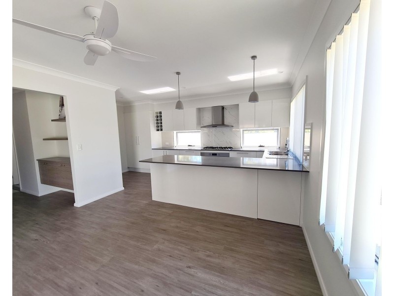 95a Talawong Dr, Taree NSW 2430