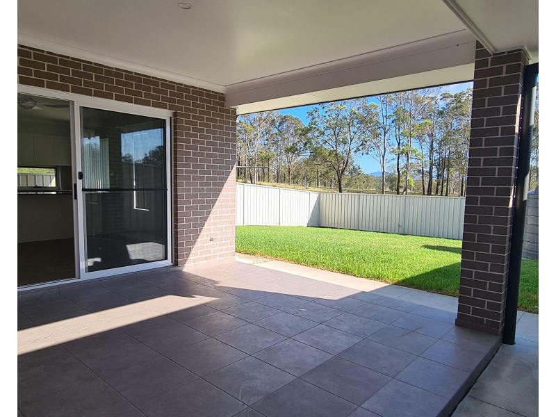 95a Talawong Dr, Taree NSW 2430